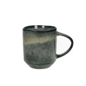 mug en grès de couleur gris brun et bleu. Le mug possède une anse