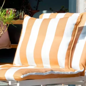 Housse de Coussin Extérieur Rayures NOA Ocre 60x60 - L'Effet Papillon