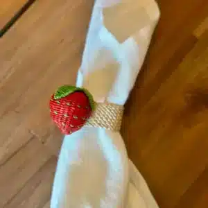 Rond de Serviette en Raphia Fraise