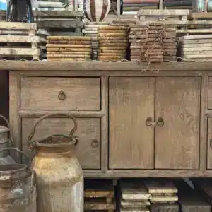 Buffet Antique en Bois Portes et Tiroirs